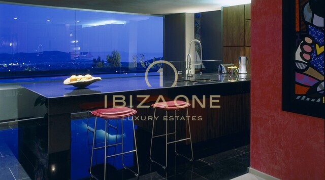 Villa de lujo en Ibiza en venta, Ibiza - casa exclusiva, muy moderna - Villa de lujo en Ibiza en alquiler, Ibiza - casa exclusiva, muy moderna