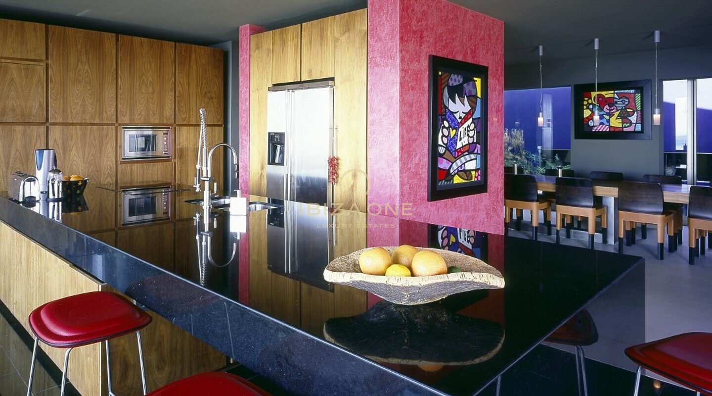 Luxury villa on Ibiza for sale, Ibiza - exclusive, very modern house - Luxury villa on Ibiza for rent, Ibiza - exclusive, very modern house