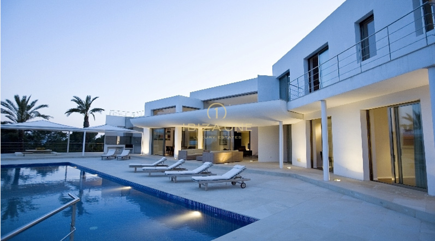 Villa de diseño moderno junto al mar en venta, Ibiza - Villa de diseño moderno junto al mar en alquiler, Ibiza