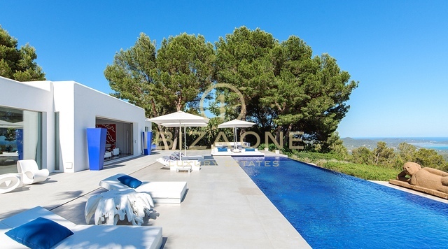 Die Luxusvilla The Palms zu vermieten - Unübertroffene Aussicht auf das Meer und die Bucht vom Gipfel des Es Cubells, Ibiza