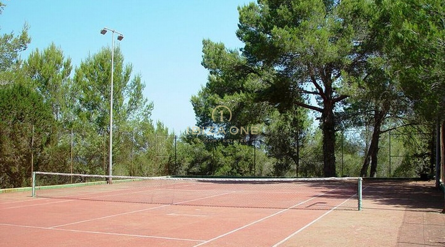 Hacienda Monterrey - Proprietà di lusso con incredibile vista sul mare con campo da tennis e grandissima casa principale e dependance in vendita, Ibiza - Hacienda Monterrey - Proprietà di lusso con incredibile vista sul mare con campo da tennis e grandissima casa principale e dependance in affitto, Ibiza
