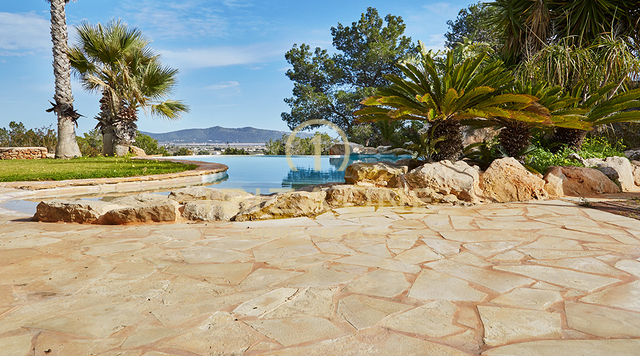 Traumhaftes Luxusanwesen mit Tennisplatz und herrlicher Aussicht zu verkaufen, Ibiza - Traumhaftes Luxusanwesen mit Tennisplatz und herrlicher Aussicht zu vermieten, Ibiza