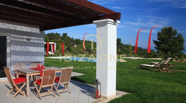 Magnífica finca de lujo con una gran casa de invitados en venta, Ibiza - Magnífica finca de lujo con una gran casa de invitados en alquiler, Ibiza
