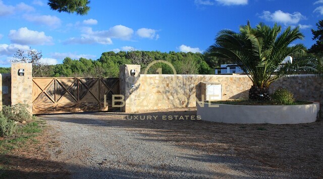 Lussuosa e magnifica tenuta con una grande dependance in vendita, Ibiza - Lussuosa e magnifica tenuta con una grande dependance in affitto, Ibiza