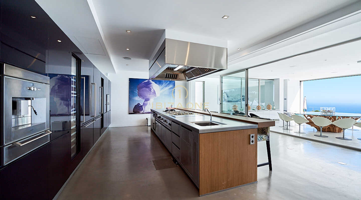 The Ultimate Cala Jondal Lifestyle Estate: Sea Views, Pool, Gym & Ibiza’s Top Hotspots at Your Doorstep for Sale and for Rent, Ibiza - Touristic Rental License