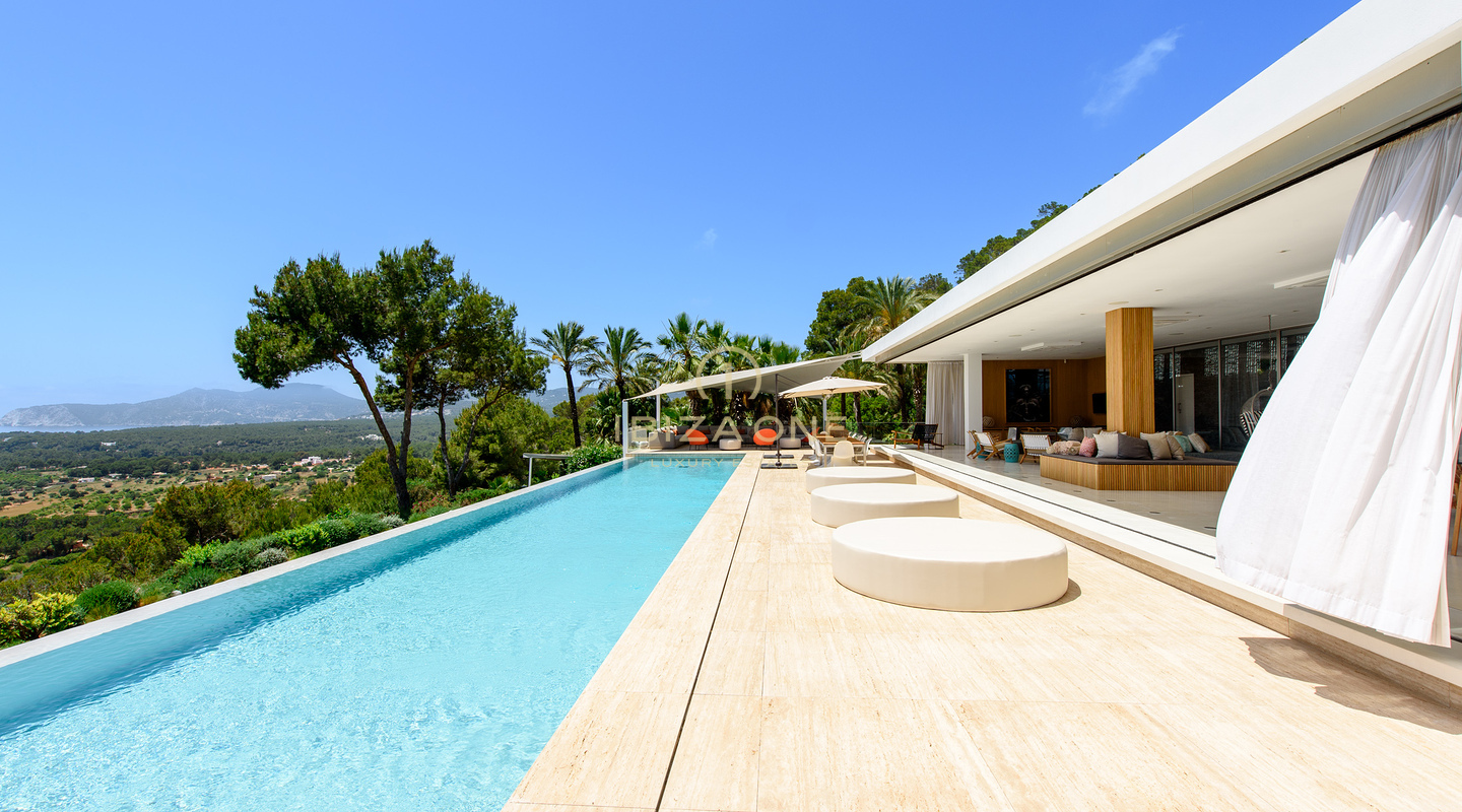 The Ultimate Cala Jondal Lifestyle Estate: Sea Views, Pool, Gym & Ibiza’s Top Hotspots at Your Doorstep for Sale and for Rent, Ibiza - Touristic Rental License