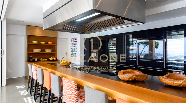 The Ultimate Cala Jondal Lifestyle Estate: Sea Views, Pool, Gym & Ibiza’s Top Hotspots at Your Doorstep for Sale and for Rent, Ibiza - Touristic Rental License
