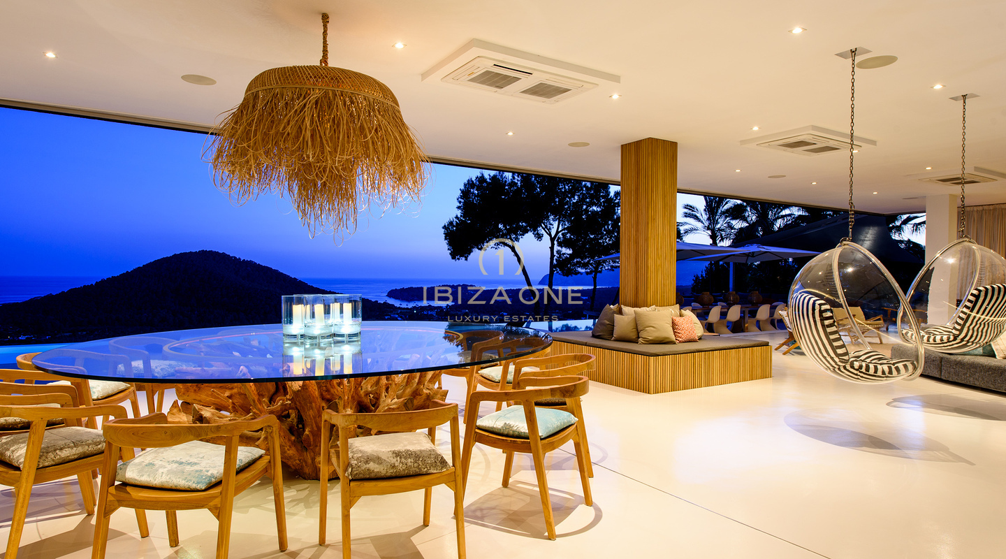 The Ultimate Cala Jondal Lifestyle Estate: Sea Views, Pool, Gym & Ibiza’s Top Hotspots at Your Doorstep for Sale and for Rent, Ibiza - Touristic Rental License