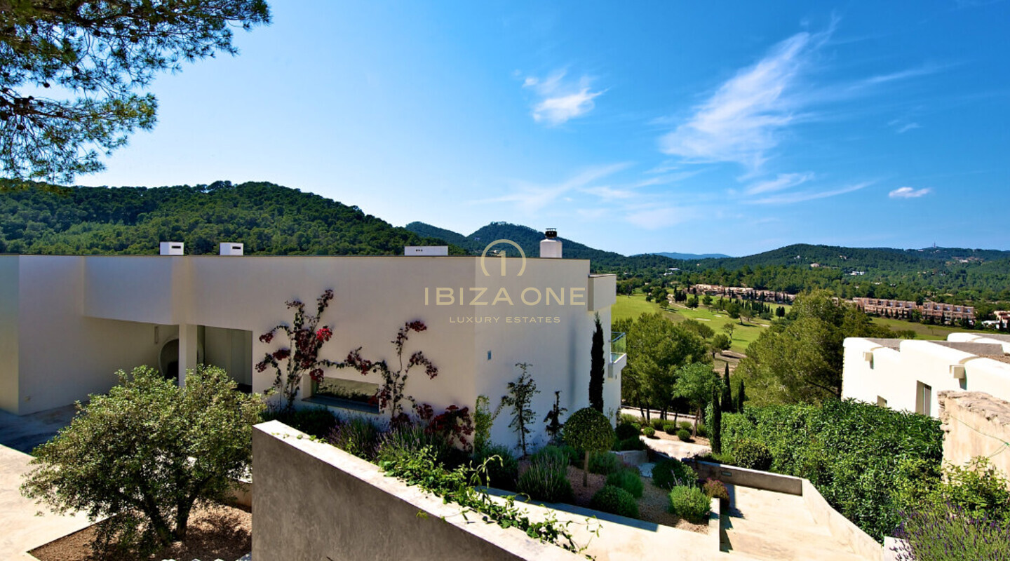 Villa de luxe à vendre près d' un golf, Ibiza - Villa de luxe à louer près d'un golf, Ibiza