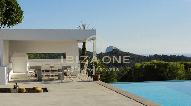 Prachtige luxe villa met zonsondergang te koop op Ibiza - Prachtige luxe villa met zonsondergang te huur op Ibiza