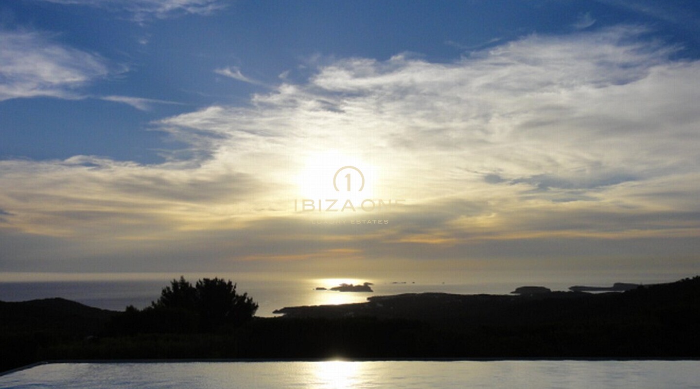 Impresionante villa de lujo con puesta de sol alrededor en venta, Ibiza - Impresionante villa de lujo con puesta de sol alrededor en alquiler, Ibiza