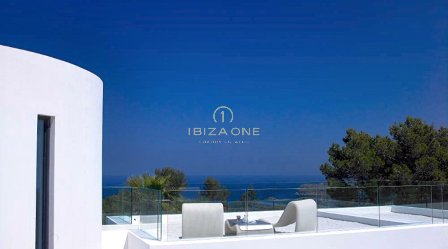 Sea frontline luxury villa on the cliffs, near 5 star Hotel Hacienda - 