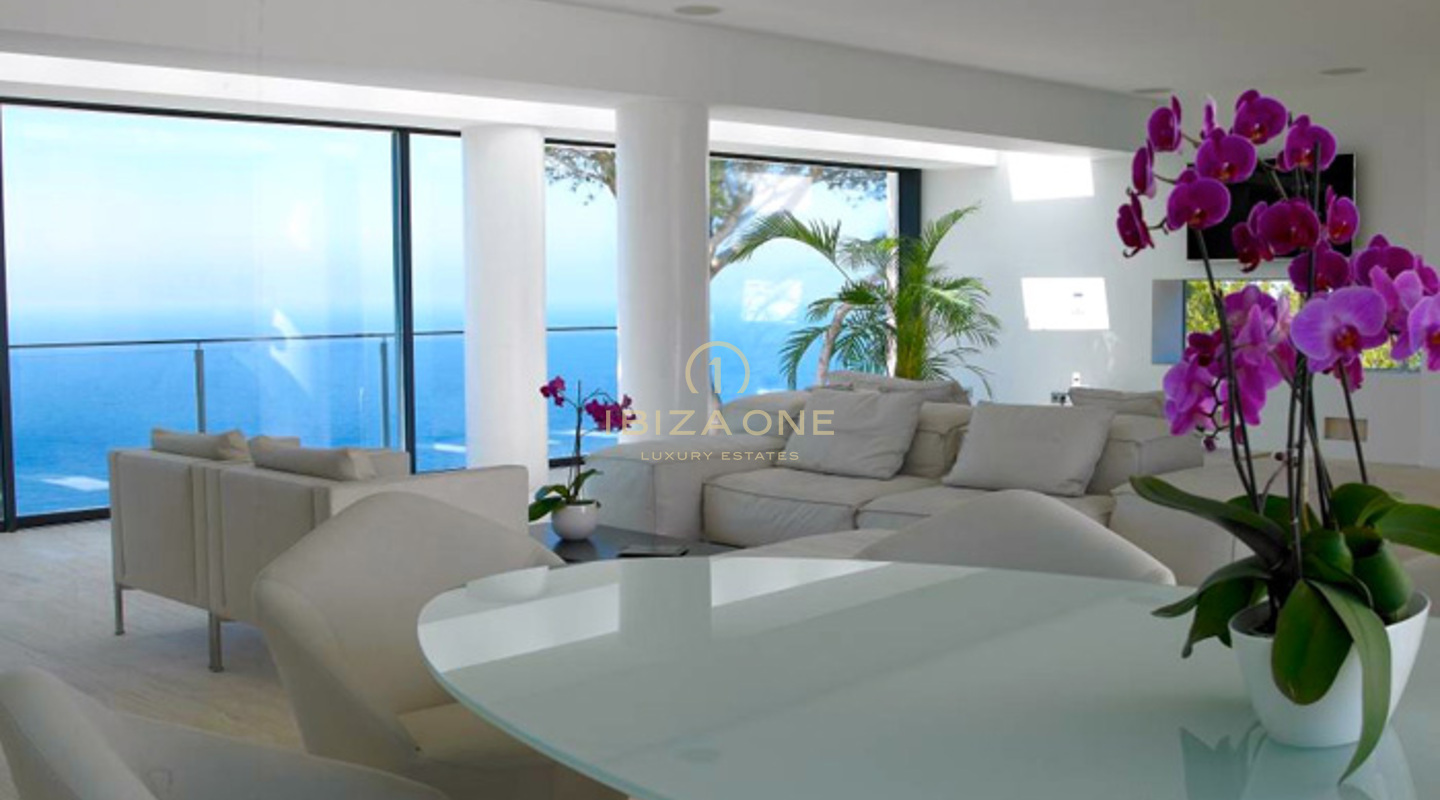 Luxe villa direct aan zee op de kliffen, vlakbij het 5-sterrenhotel Hacienda - 