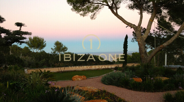 Luxusvilla in erster Meereslinie auf den Klippen, in der Nähe des 5-Sterne-Hotels Hacienda - „Bright Blue“ zu verkaufen, Ibiza - Luxusvilla in erster Meereslinie auf den Klippen, in der Nähe des 5-Sterne-Hotels Hacienda - „Bright Blue“ zu vermieten, Ibiza