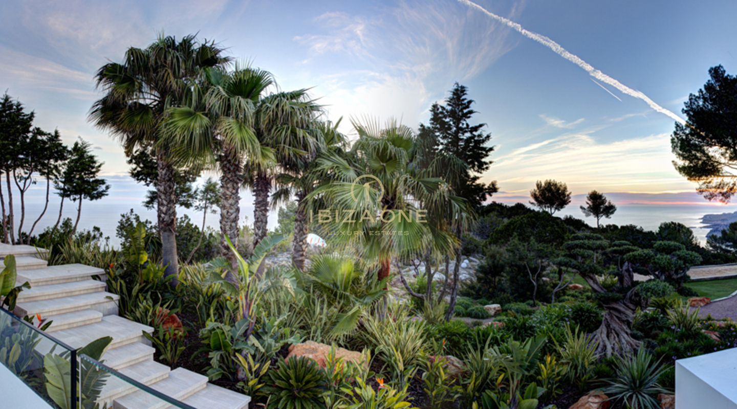 Luxusvilla in erster Meereslinie auf den Klippen, in der Nähe des 5-Sterne-Hotels Hacienda - „Bright Blue“ zu verkaufen, Ibiza - Luxusvilla in erster Meereslinie auf den Klippen, in der Nähe des 5-Sterne-Hotels Hacienda - „Bright Blue“ zu vermieten, Ibiza