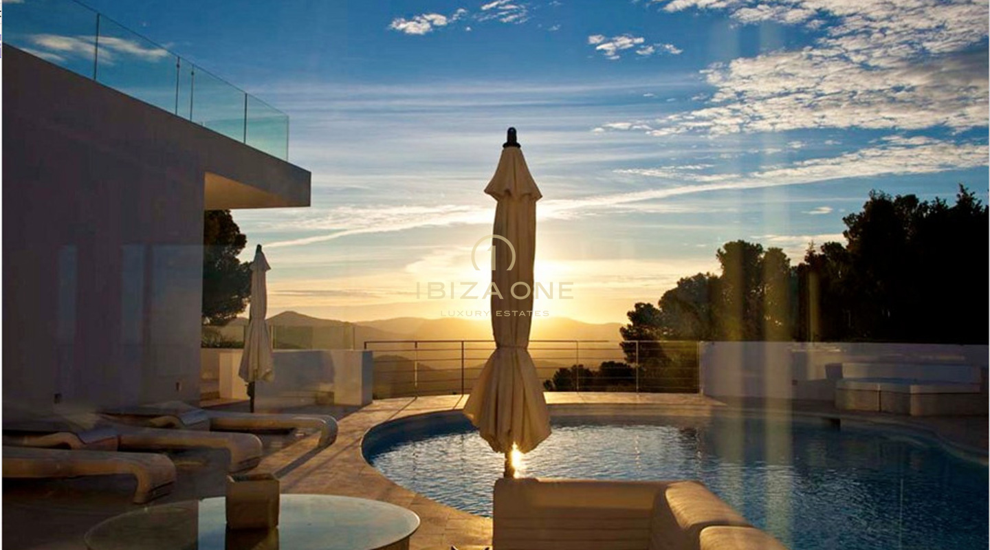 Villa di lusso in prima linea sul mare, sulla scogliera, vicino all'Hotel 5 stelle Hacienda - 