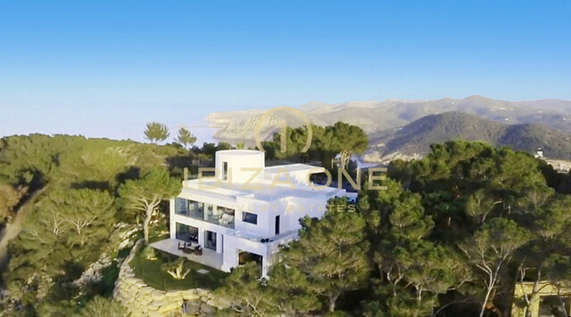 Luxusvilla in erster Meereslinie auf den Klippen, in der Nähe des 5-Sterne-Hotels Hacienda - „Bright Blue“ zu verkaufen, Ibiza - Luxusvilla in erster Meereslinie auf den Klippen, in der Nähe des 5-Sterne-Hotels Hacienda - „Bright Blue“ zu vermieten, Ibiza