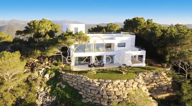 Villa de lujo en primera línea de mar sobre los acantilados, cerca del Hotel Hacienda de 5 estrellas - 