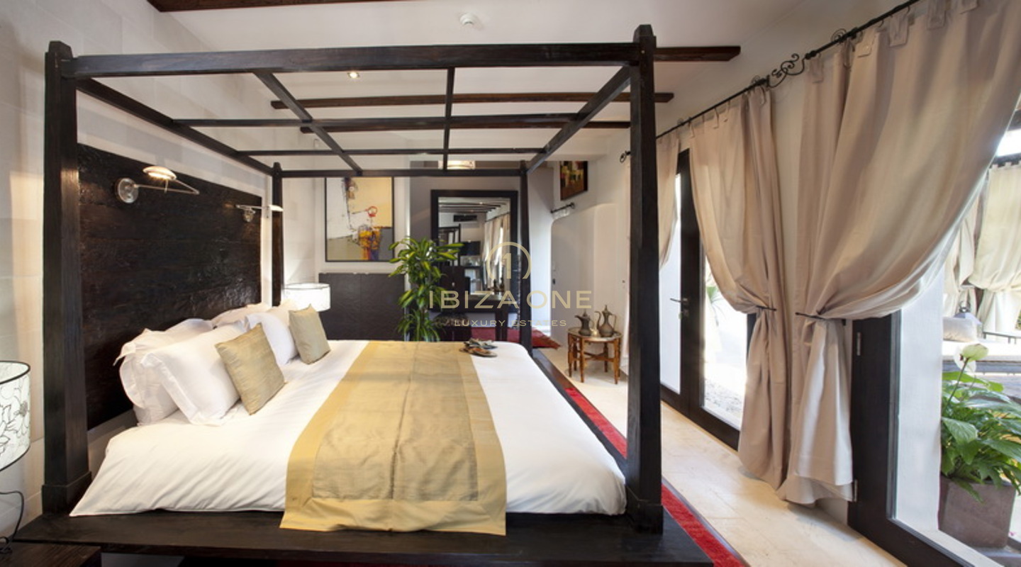Luxe en exclusief en modern gerenoveerd Ibicenco herenhuis te koop, Ibiza - Luxe en exclusief en modern gerenoveerd Ibicenco herenhuis te huur, Ibiza