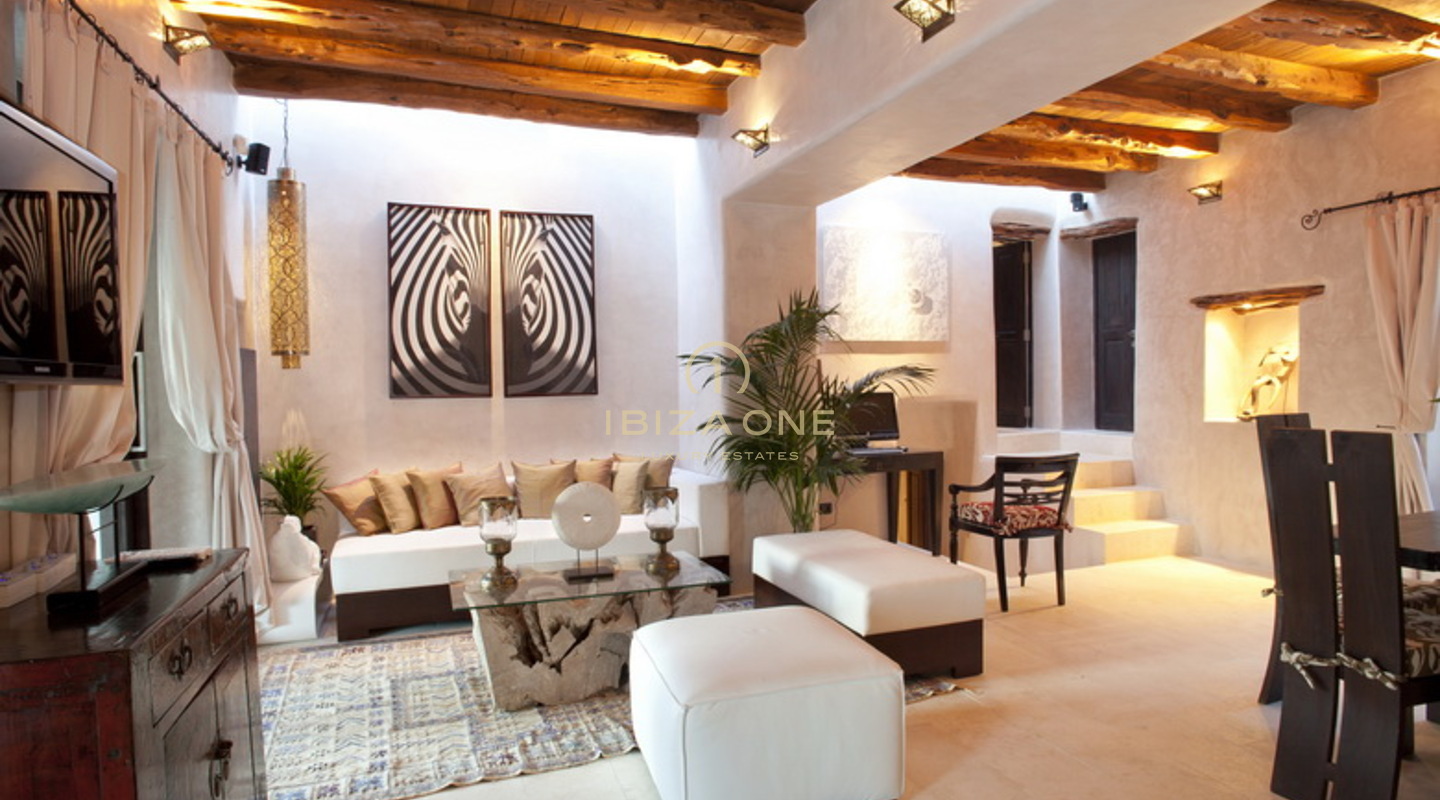 Lussuosa, esclusiva e moderna villa ristrutturata a Ibiza in vendita - Lussuosa, esclusiva e moderna villa ristrutturata a Ibiza in affitto
