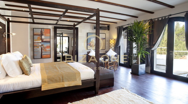 Luxe en exclusief en modern gerenoveerd Ibicenco herenhuis te koop, Ibiza - Luxe en exclusief en modern gerenoveerd Ibicenco herenhuis te huur, Ibiza