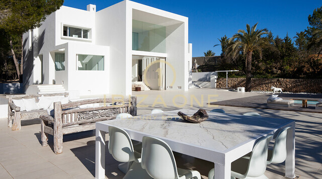 Luxuriöse Designvilla mit Blick auf Formentera zu verkaufen, Ibiza - Luxuriöse Designvilla mit Blick auf Formentera zu vermieten, Ibiza