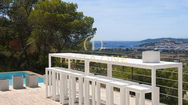 Can Rimbau: Villa de lujo en venta en Can Rimbau, Ibiza - muy cerca de Ibiza con impresionantes vistas al mar e Ibiza - Can Rimbau: Villa de lujo en alquiler en Can Rimbau, Ibiza - muy cerca de Ibiza con impresionantes vistas al mar e Ibiza
