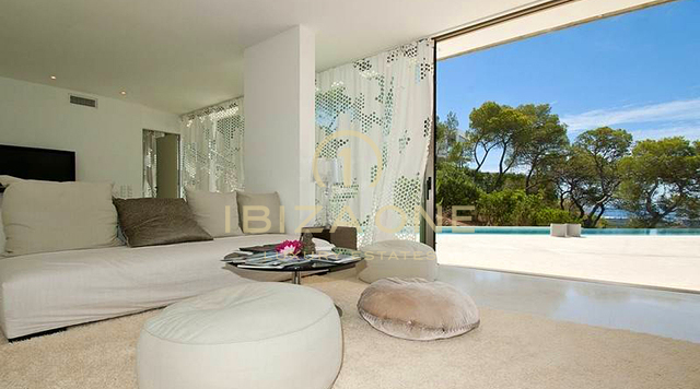 Can Rimbau: Luxusvilla zum Verkauf in Can Rimbau, Ibiza – ganz in der Nähe von Ibiza mit atemberaubendem Blick auf das Meer und Ibiza – Can Rimbau: Luxusvilla zur Miete in Can Rimbau, Ibiza – ganz in der Nähe von Ibiza mit atemberaubendem Blick auf das Meer und Ibiza