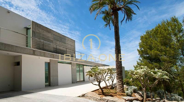 Can Rimbau: Luxury villa for sale in Can Rimbau, Ibiza - vey close to Ibiza with breathtaking views to the sea and Ibiza - Can Rimbau: Luxury villa for rent in Can Rimbau, Ibiza - vey close to Ibiza with breathtaking views to the sea and Ibiza