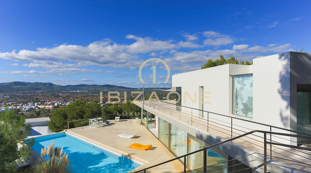Can Rimbau: Luxury villa for sale in Can Rimbau, Ibiza - vey close to Ibiza with breathtaking views to the sea and Ibiza - Can Rimbau: Luxury villa for rent in Can Rimbau, Ibiza - vey close to Ibiza with breathtaking views to the sea and Ibiza