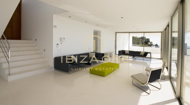 Can Rimbau – Luxuriöse, beeindruckende moderne Villa mit fantastischer Aussicht zum Verkauf in Can Rimbau, Ibiza – Can Rimbau – Luxuriöse, beeindruckende moderne Villa mit fantastischer Aussicht zur Miete in Can Rimbau, Ibiza