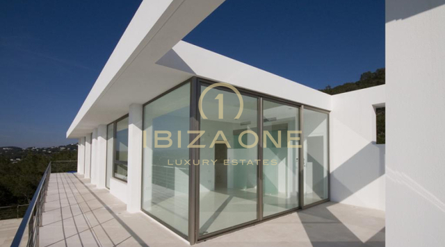 Can Rimbau – Luxuriöse, beeindruckende moderne Villa mit fantastischer Aussicht zum Verkauf in Can Rimbau, Ibiza – Can Rimbau – Luxuriöse, beeindruckende moderne Villa mit fantastischer Aussicht zur Miete in Can Rimbau, Ibiza