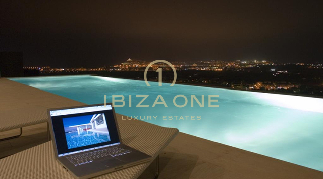 Can Rimbau – Luxuriöse, beeindruckende moderne Villa mit fantastischer Aussicht zum Verkauf in Can Rimbau, Ibiza – Can Rimbau – Luxuriöse, beeindruckende moderne Villa mit fantastischer Aussicht zur Miete in Can Rimbau, Ibiza
