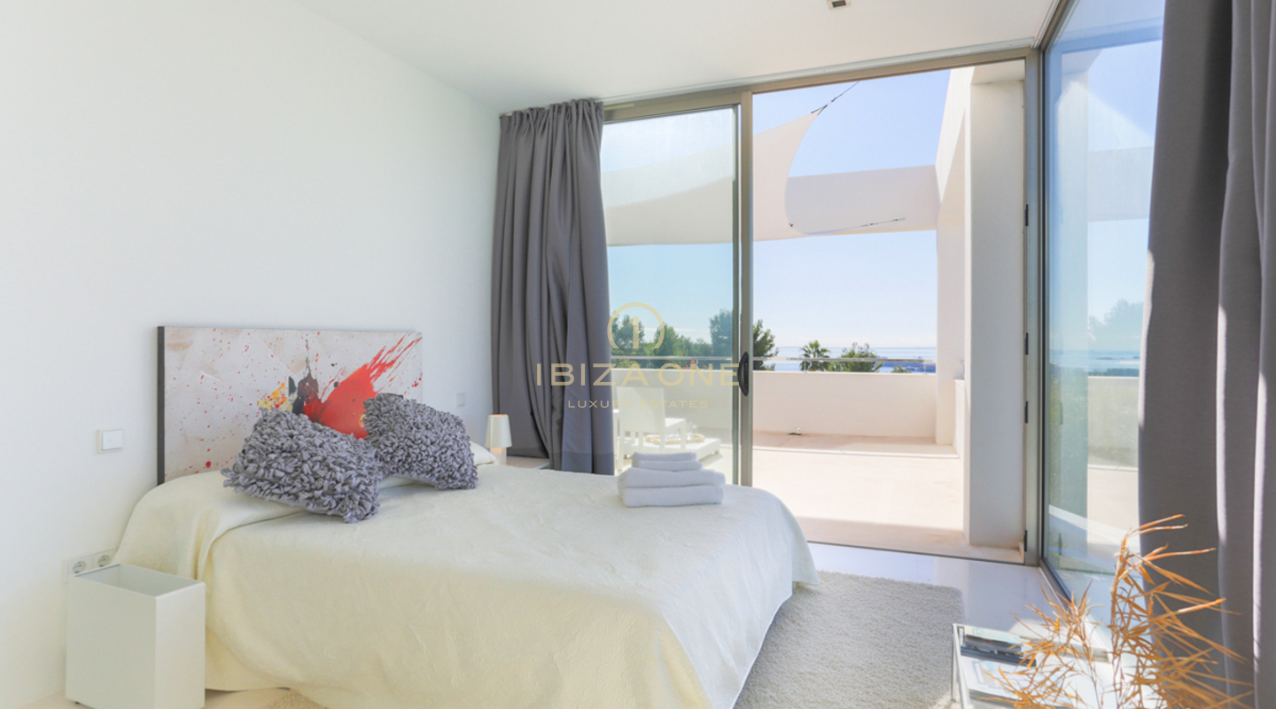 Moderne luxe villa met prachtig uitzicht en zonsondergang in Can Rimbau te huur, Ibiza