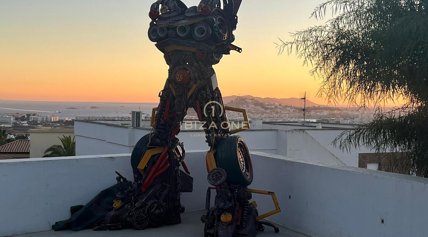 Zeitgenössische Luxusvilla mit herrlicher Aussicht und Sonnenuntergang in Can Rimbau zu vermieten, Ibiza
