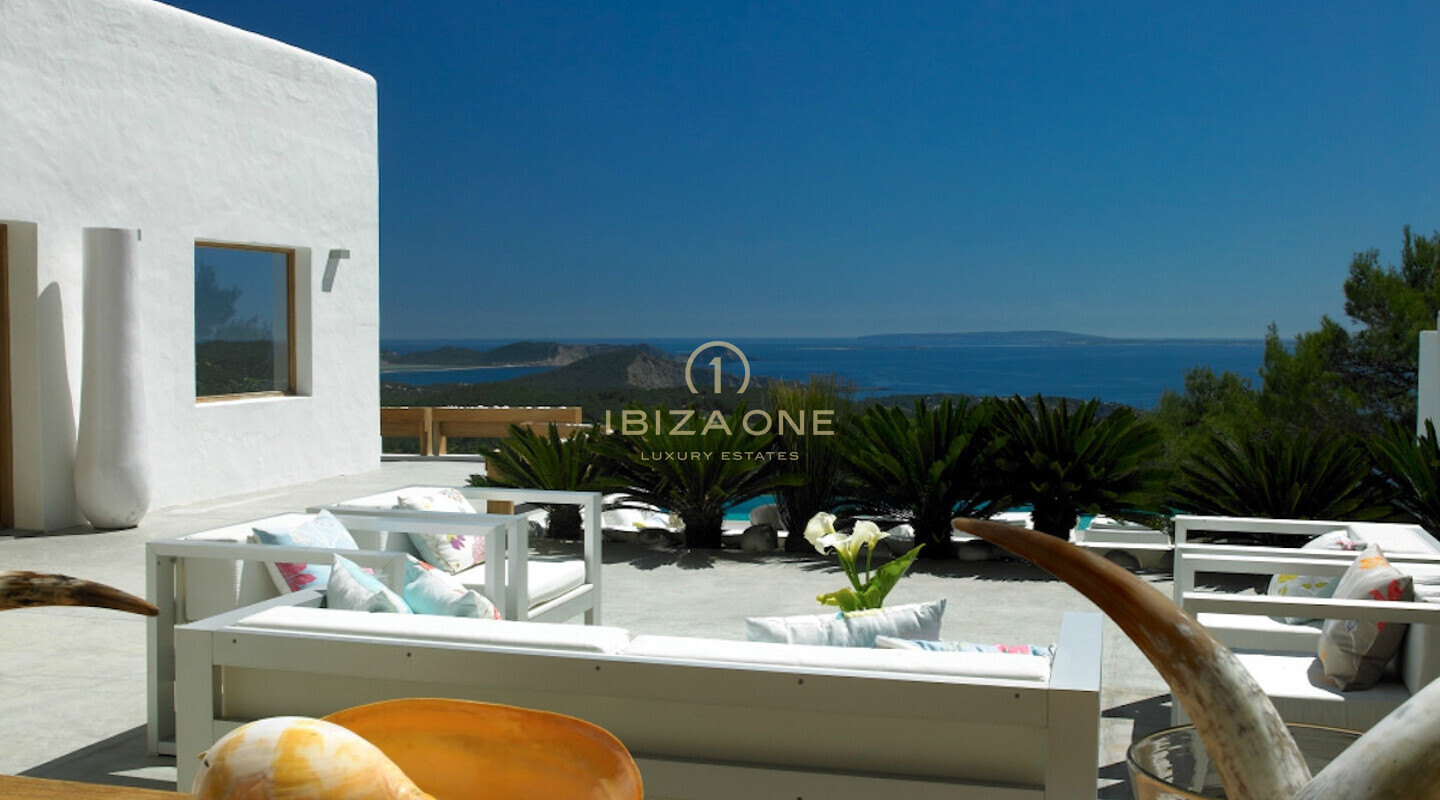 Luxuriöse Villa im modernen Design mit atemberaubendem Panoramablick auf das Meer zu verkaufen, Ibiza - Luxuriöse Villa im modernen Design mit atemberaubendem Panoramablick auf das Meer zu vermieten, Ibiza
