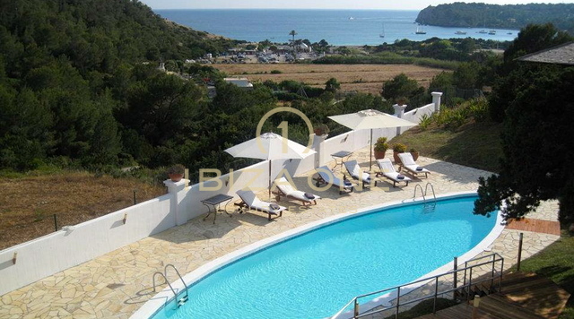 Luxe en exclusieve villa op toplocatie te koop, Ibiza - Luxe en exclusieve villa op toplocatie te huur, Ibiza