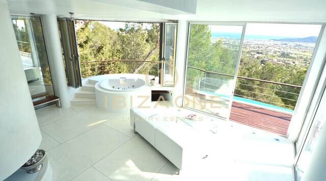 Spectacular luxury villa with 8 bedrooms for rent, Ibiza