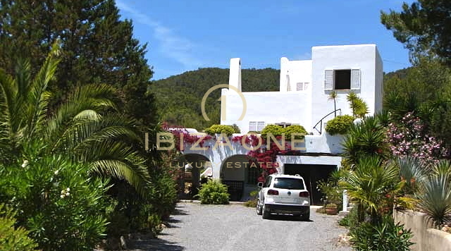 Luxe en prachtig landhuis met schitterend uitzicht te koop, Ibiza - Luxe en prachtig landhuis met schitterend uitzicht te huur, Ibiza