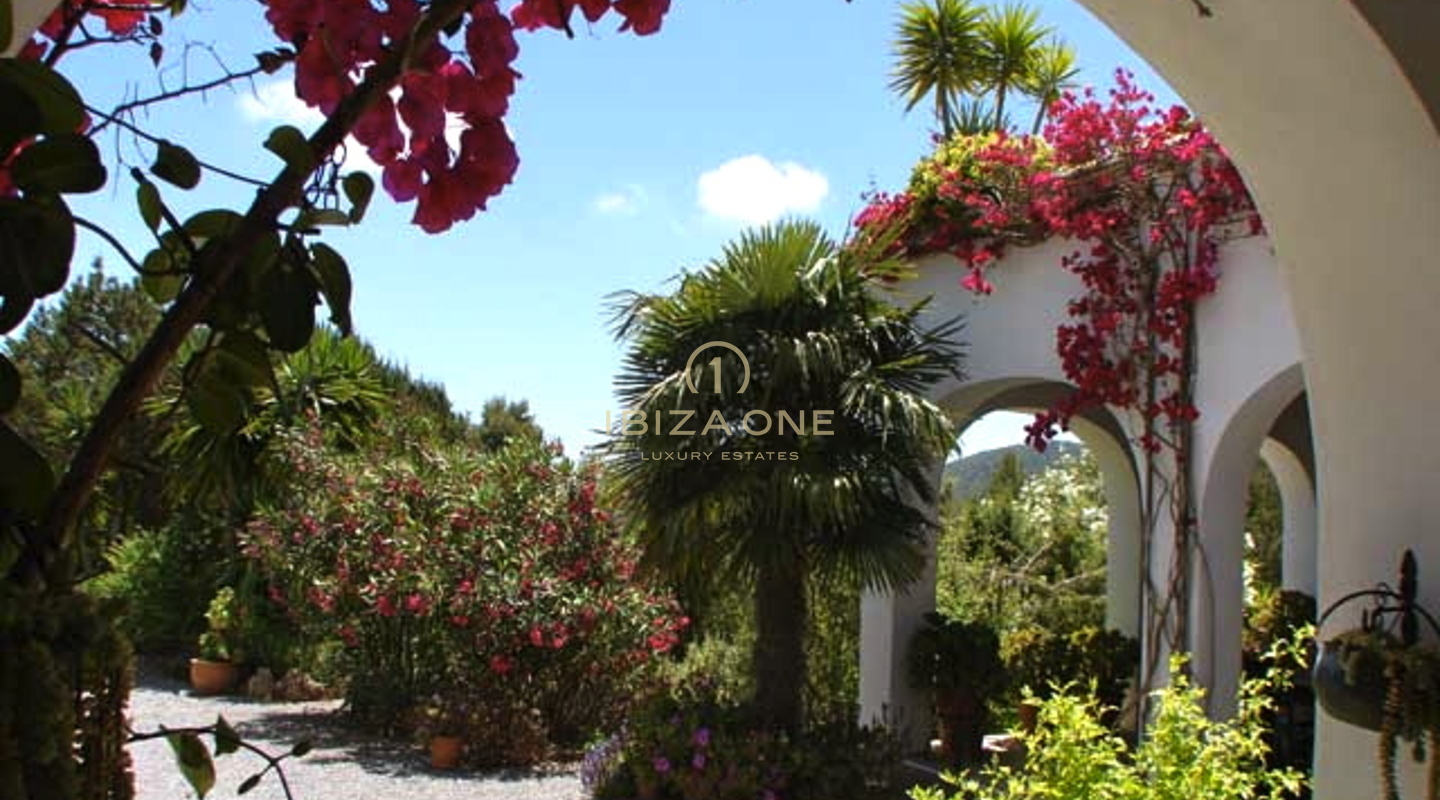 Luxe en prachtig landhuis met schitterend uitzicht te koop, Ibiza - Luxe en prachtig landhuis met schitterend uitzicht te huur, Ibiza