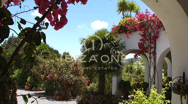 Luxe en prachtig landhuis met schitterend uitzicht te koop, Ibiza - Luxe en prachtig landhuis met schitterend uitzicht te huur, Ibiza