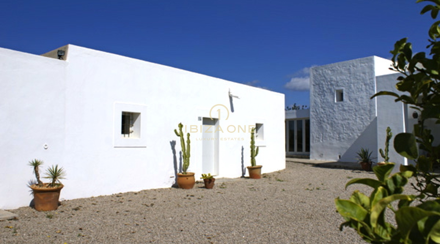 Maison de campagne de luxe et moderne avec vue panoramique imprenable à vendre, Ibiza - Maison de campagne de luxe et moderne avec vue panoramique imprenable à louer, Ibiza