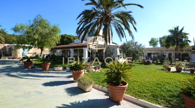 Prachtig en luxe landhuis met schitterend uitzicht en dichtbij de zee te koop, Ibiza - Prachtig en luxe landhuis met schitterend uitzicht en dichtbij de zee te huur, Ibiza