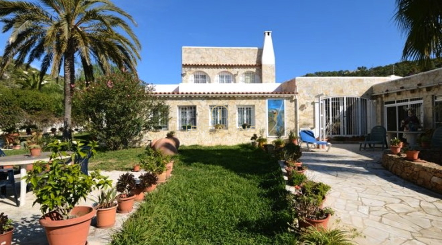 Schönes und luxuriöses Landhaus mit atemberaubender Aussicht und in Meeresnähe zu verkaufen, Ibiza - Schönes und luxuriöses Landhaus mit atemberaubender Aussicht und in Meeresnähe zu vermieten, Ibiza