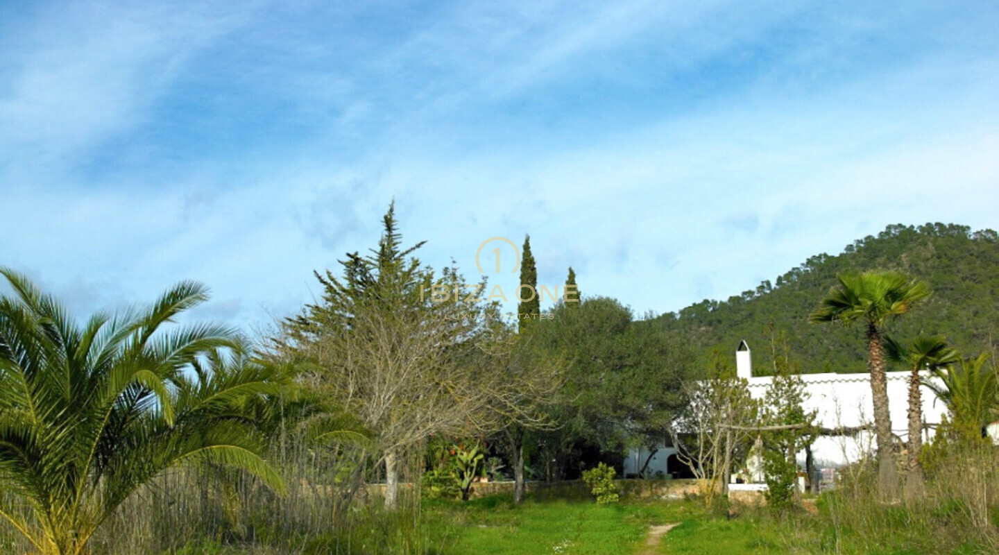 Luxueux et spacieux terrain avec 2 fincas / villas originales à vendre, Ibiza - Luxueux et spacieux terrain avec 2 fincas / villas originales à louer, Ibiza