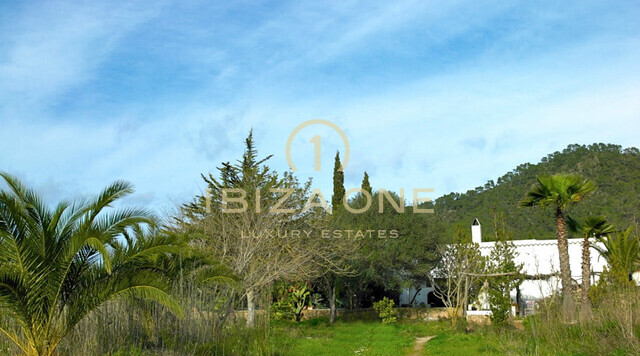 Luxueux et spacieux terrain avec 2 fincas / villas originales à vendre, Ibiza - Luxueux et spacieux terrain avec 2 fincas / villas originales à louer, Ibiza