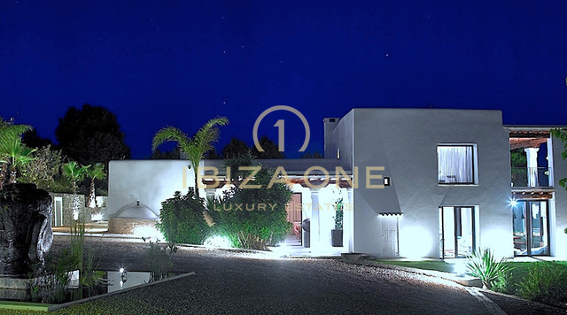 Luxe, unieke Blakstad Finca / villa op 250.000m2 perceel met prachtig uitzicht + guesthouse te koop, Ibiza - Luxe, unieke Blakstad Finca / villa op 250.000m2 perceel met prachtig uitzicht + guesthouse te huur, Ibiza
