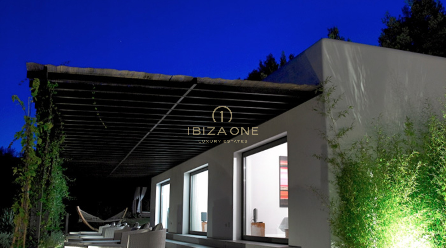 Luxury, unique Blakstad Finca / villa on 250.000m2 plot with beautiful views + guesthouse for sale, Ibiza - Luxury, unique Blakstad Finca / villa on 250.000m2 plot with beautiful views + guesthouse for rent, Ibiza