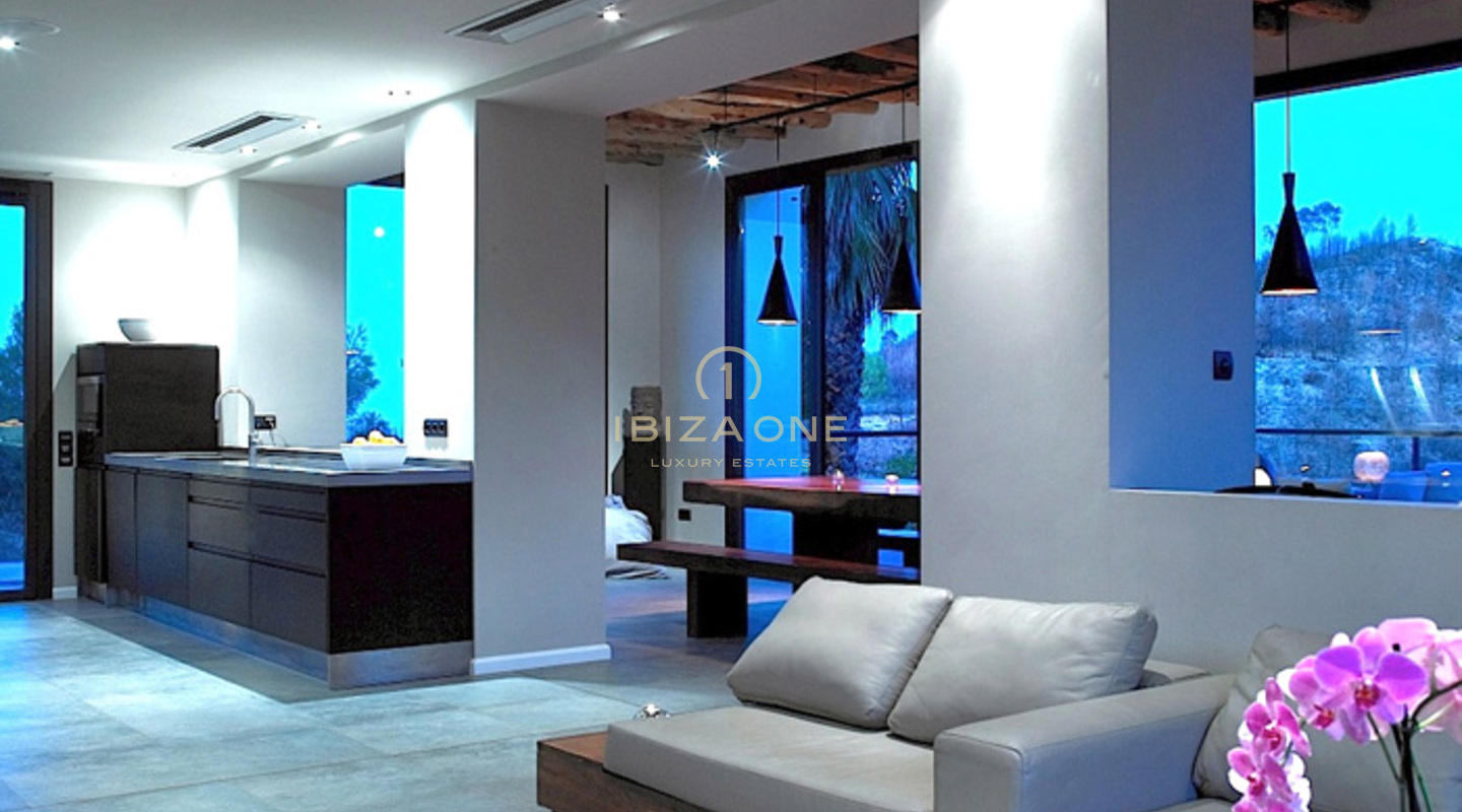 Lussuosa e unica Blakstad Finca / villa su terreno di 250.000 m2 con splendida vista + dependance in vendita, Ibiza - Lussuosa e unica Blakstad Finca / villa su terreno di 250.000 m2 con splendida vista + dependance in affitto, Ibiza