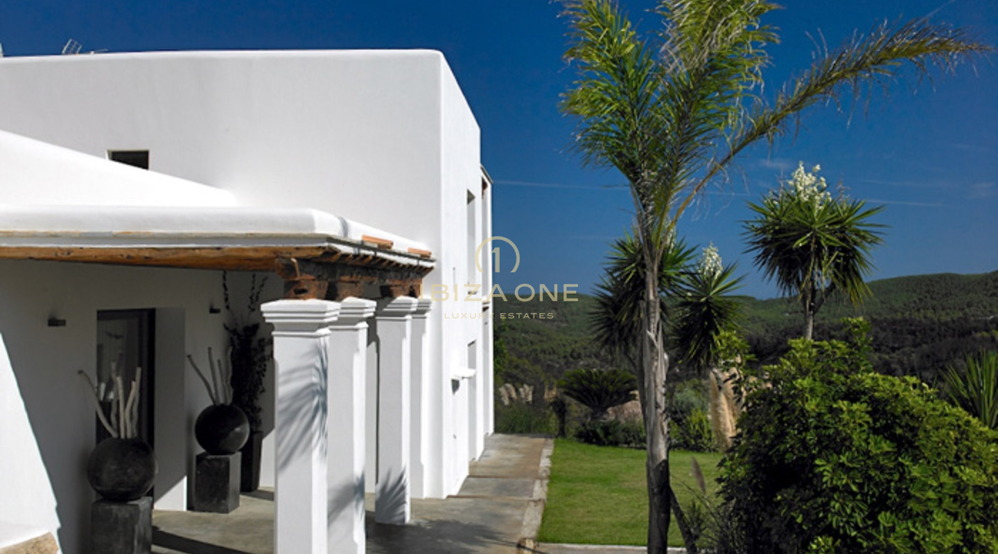 Luxe, unieke Blakstad Finca / villa op 250.000m2 perceel met prachtig uitzicht + guesthouse te koop, Ibiza - Luxe, unieke Blakstad Finca / villa op 250.000m2 perceel met prachtig uitzicht + guesthouse te huur, Ibiza